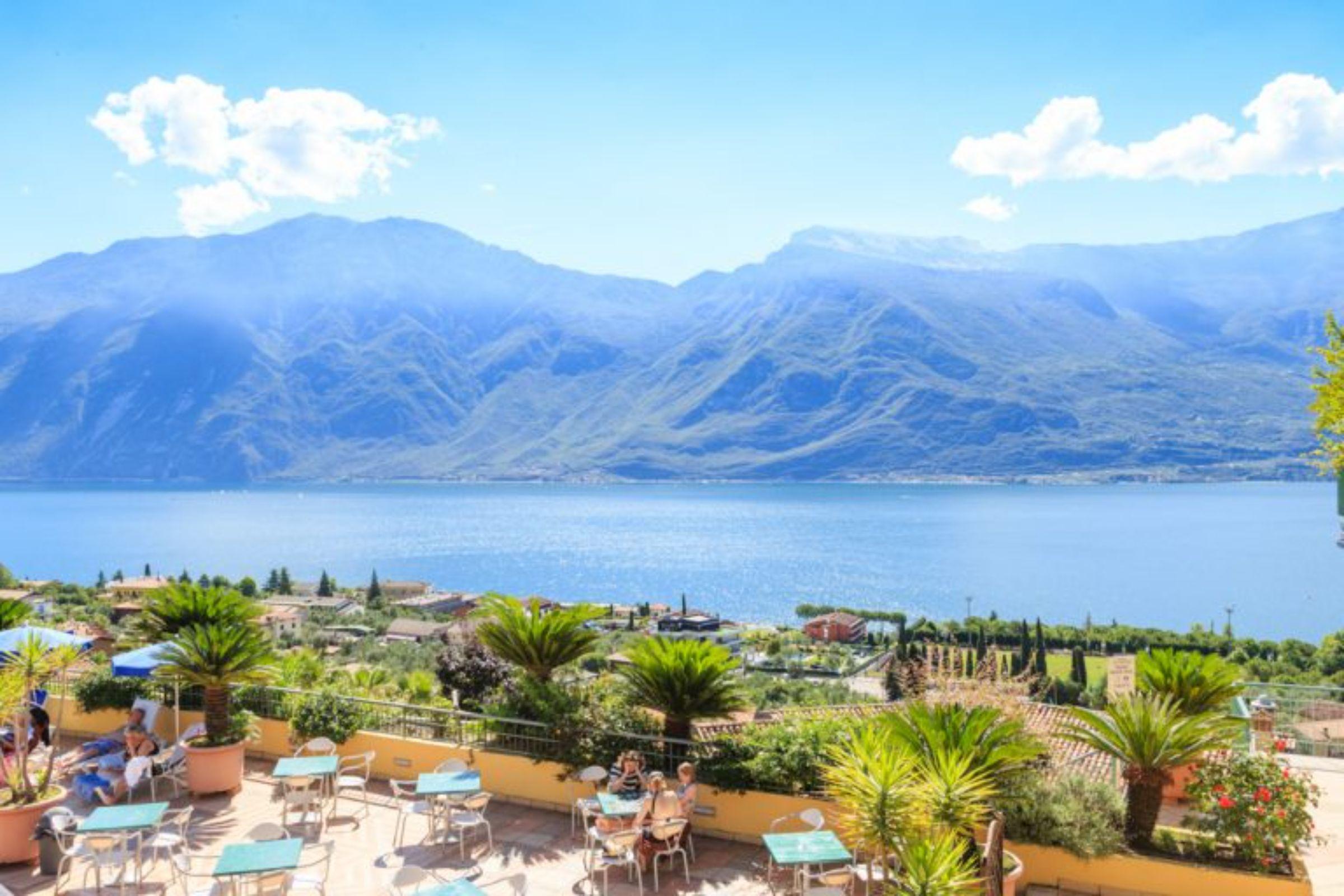Hotel San Pietro Лимоне сул Гарда Екстериор снимка