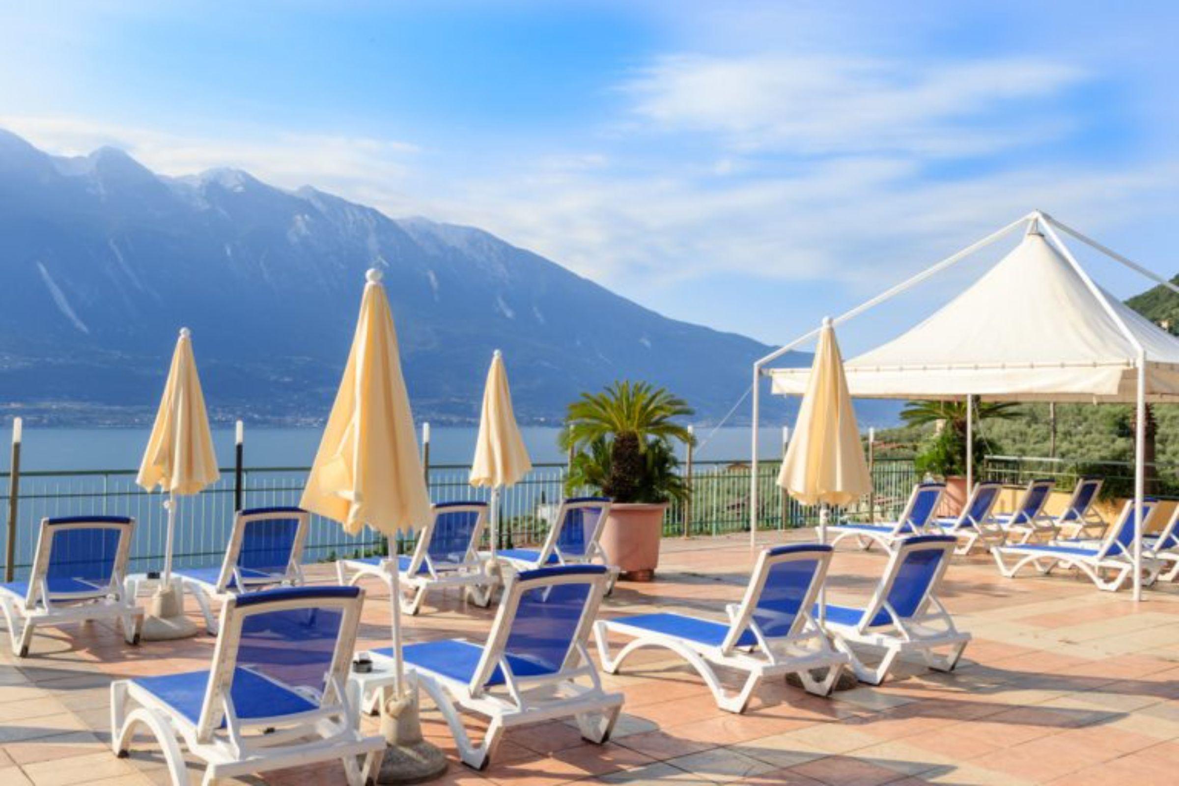 Hotel San Pietro Лимоне сул Гарда Екстериор снимка