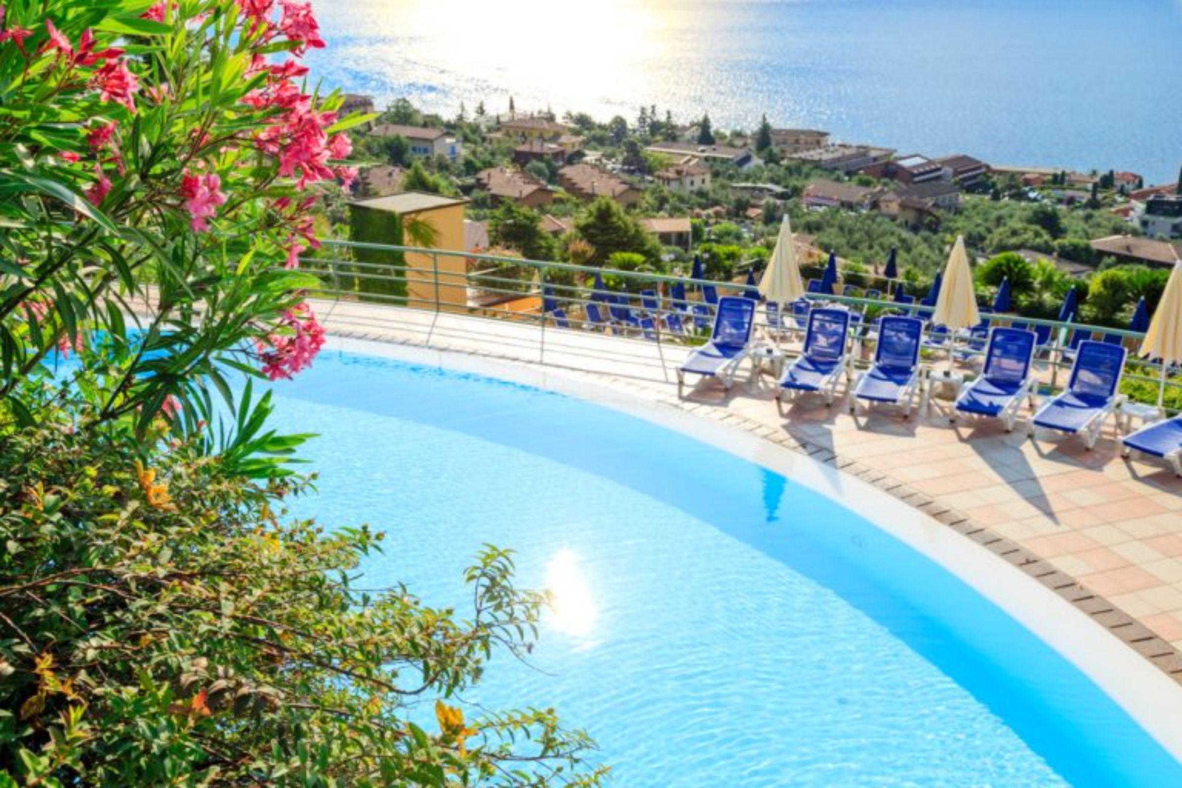 Hotel San Pietro Лимоне сул Гарда Екстериор снимка